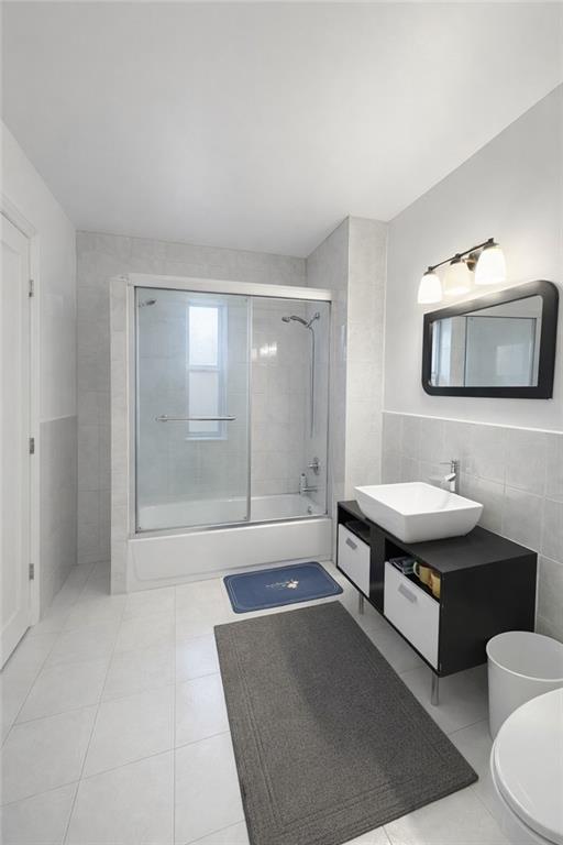 4131 Hampton Street Elmhurst Elmhurst NY 11373