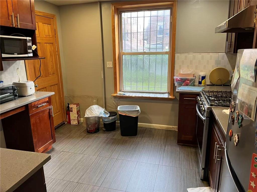 4131 Hampton Street Elmhurst Elmhurst NY 11373