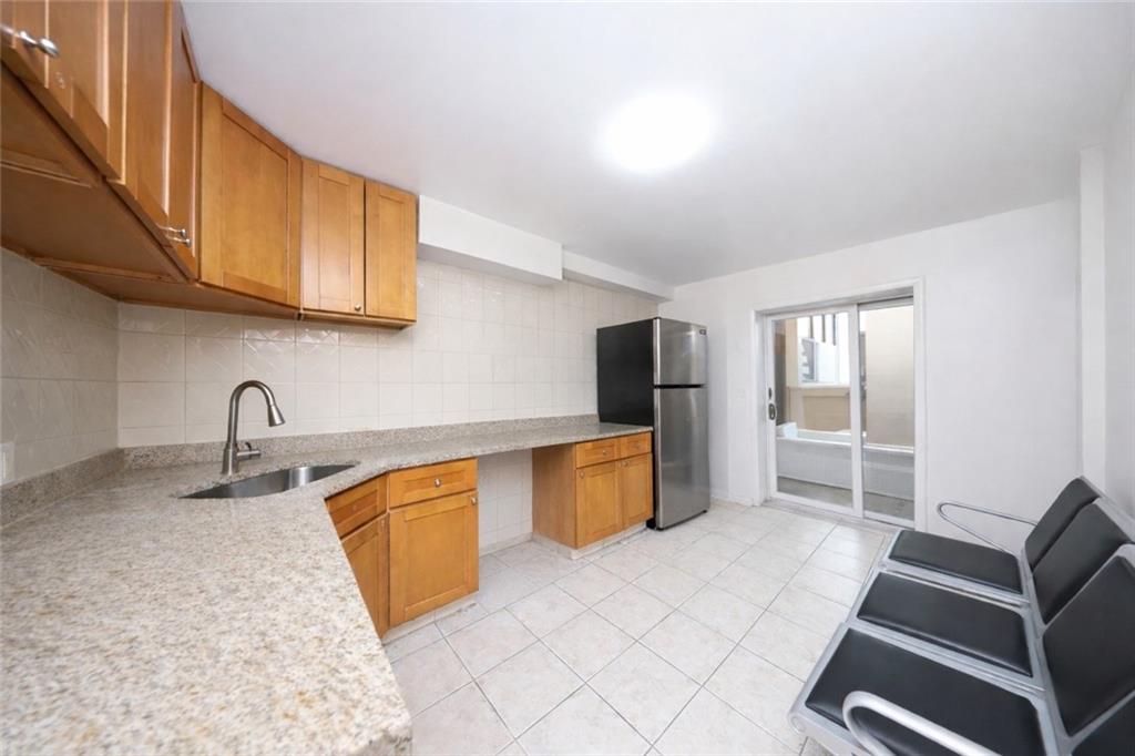 7208 New Utrecht Avenue Bensonhurst Brooklyn NY 11228