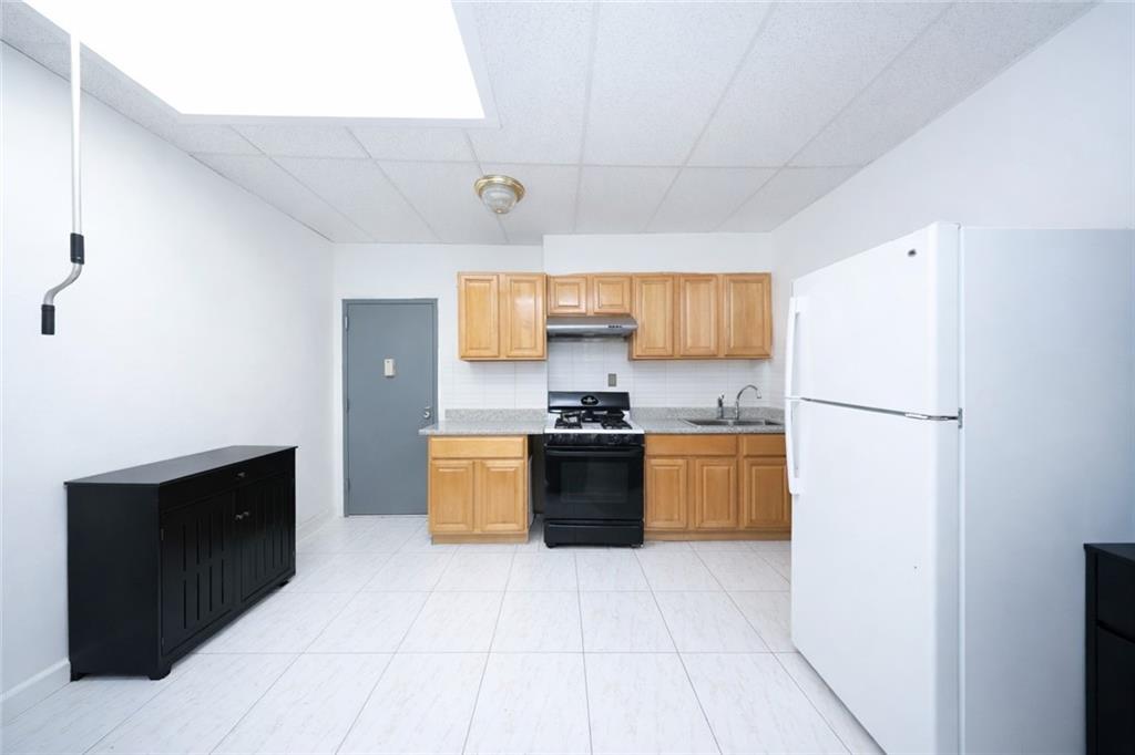 7208 New Utrecht Avenue Bensonhurst Brooklyn NY 11228