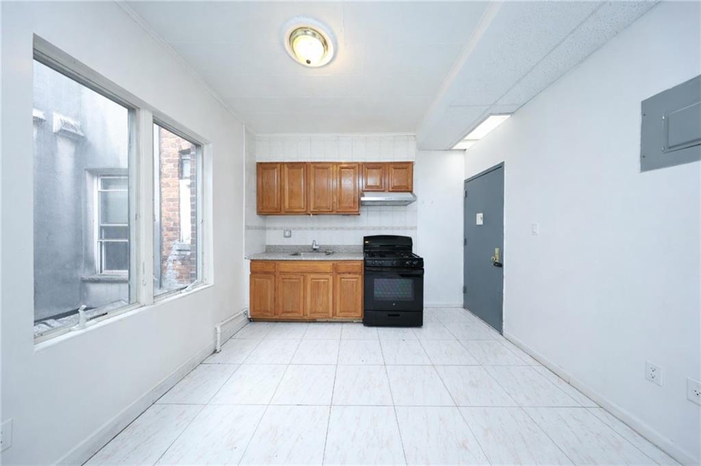 7208 New Utrecht Avenue Bensonhurst Brooklyn NY 11228