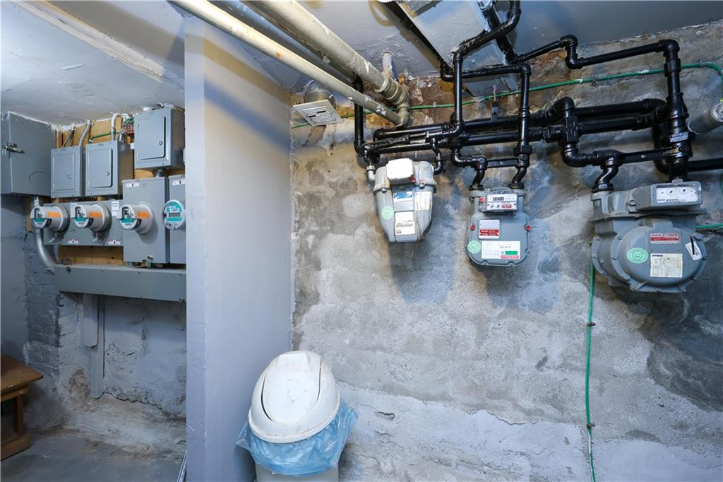 7208 New Utrecht Avenue Bensonhurst Brooklyn NY 11228