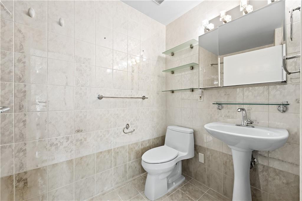 2805 Ocean Parkway Brighton Beach Brooklyn NY 11235