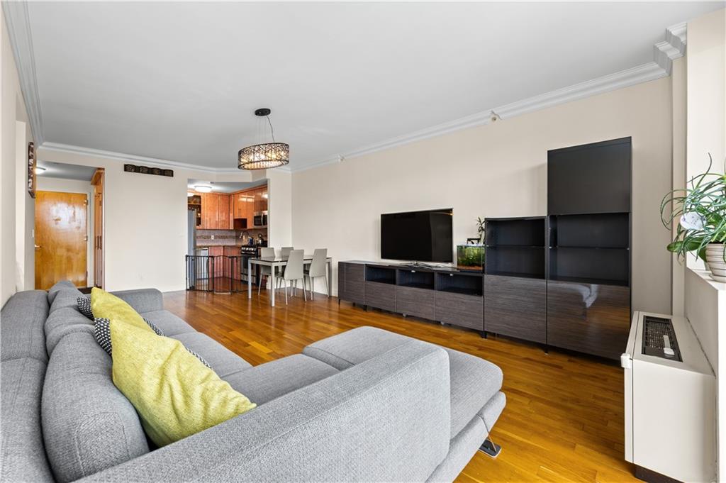 2805 Ocean Parkway Brighton Beach Brooklyn NY 11235