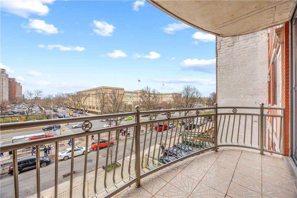 2805 Ocean Parkway Brighton Beach Brooklyn NY 11235