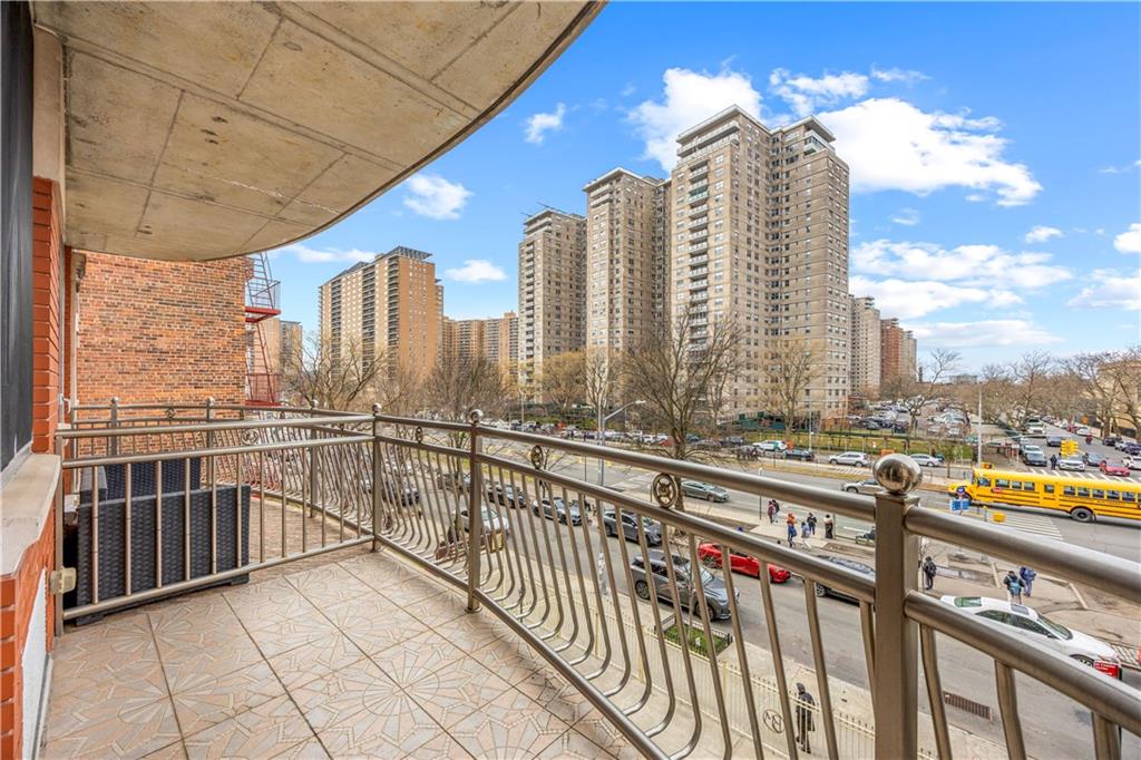 2805 Ocean Parkway Brighton Beach Brooklyn NY 11235