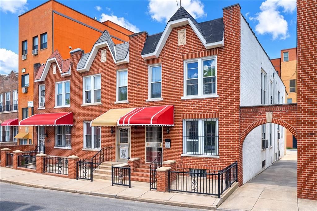 845 50th Street Sunset Park Brooklyn NY 11220