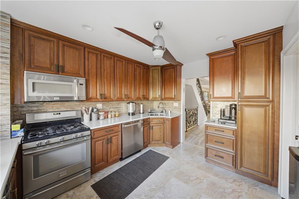 2221 East 21st Street Sheepshead Bay Brooklyn NY 11229