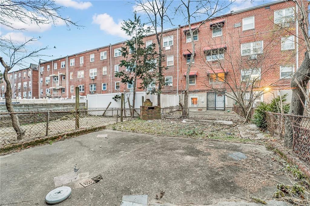 1018 East 81Th Street Canarsie Brooklyn NY 11236