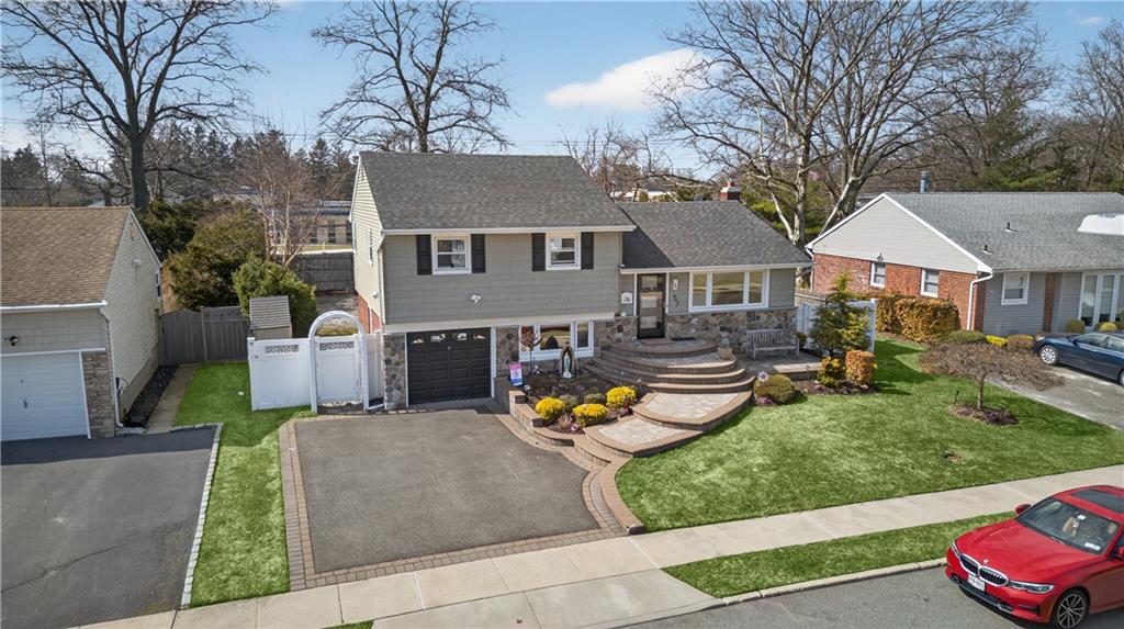 57 Richfield Street Out of NYC Long Island NY 11803