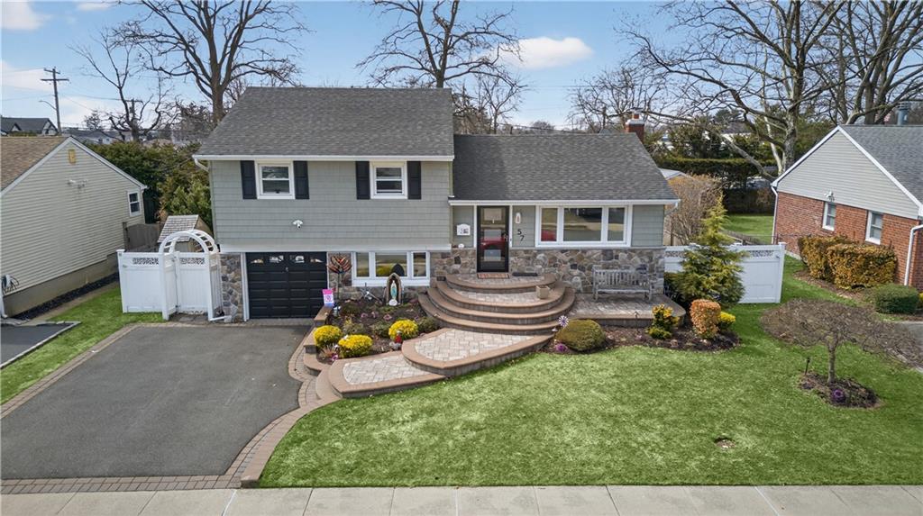 57 Richfield Street Out of NYC Long Island NY 11803