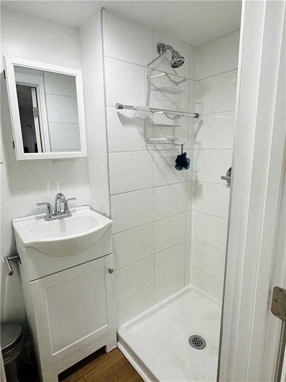 6715 215th Street Oakland Gardens Oakland Gardens NY 11364