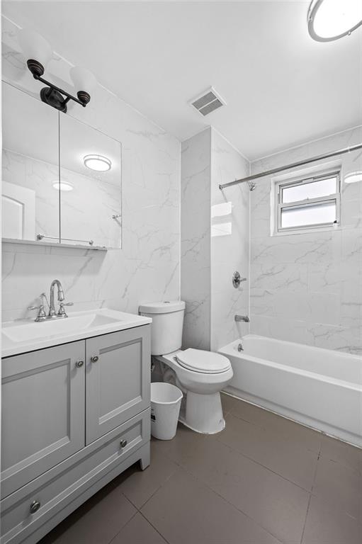 202 Bay 34th Street Bath Beach Brooklyn NY 11214