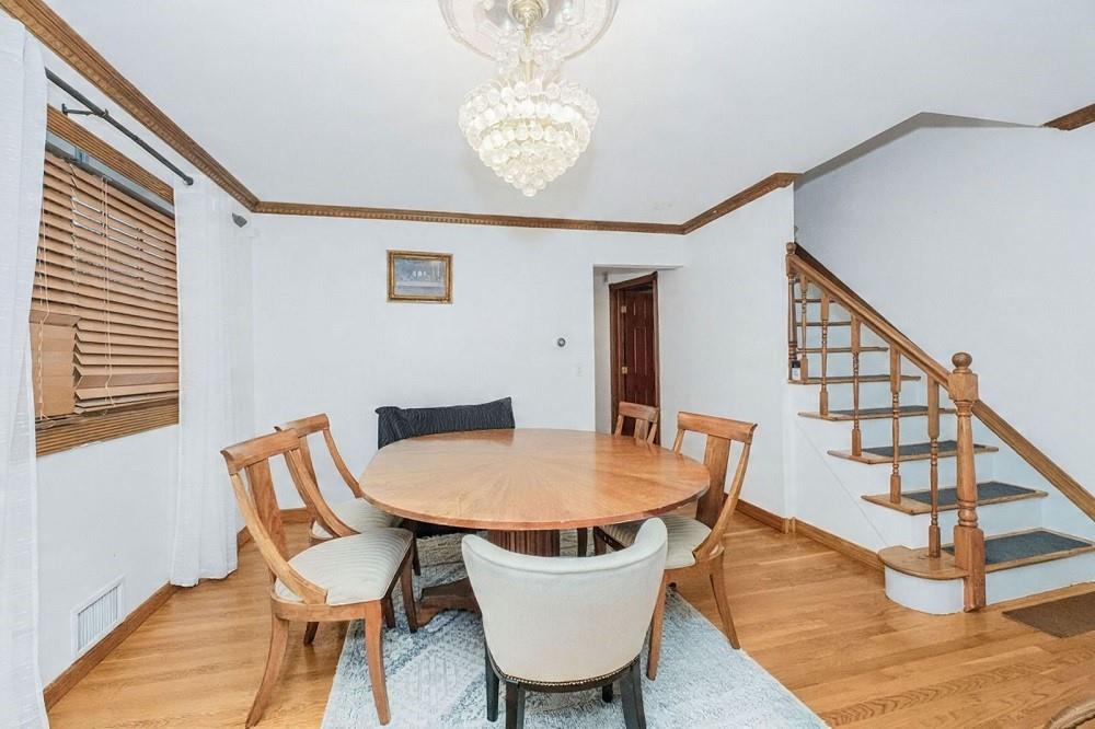 327 Bedford Avenue Grant City Staten Island NY 10306