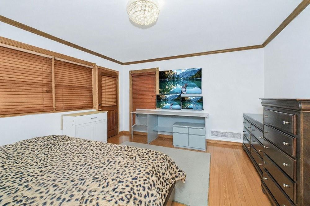 327 Bedford Avenue Grant City Staten Island NY 10306