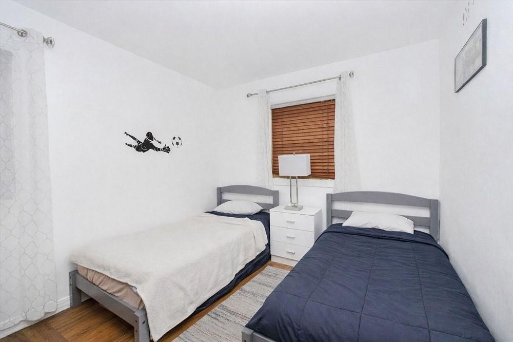 327 Bedford Avenue Grant City Staten Island NY 10306