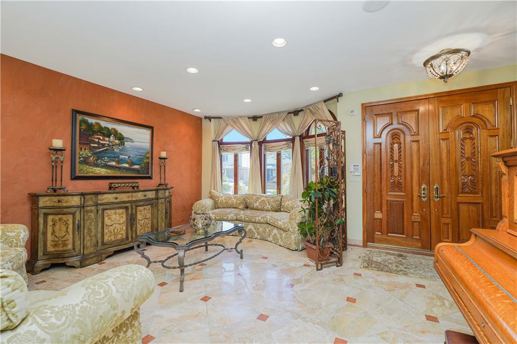 2233 East 72nd Street Bergen Beach Brooklyn NY 11234