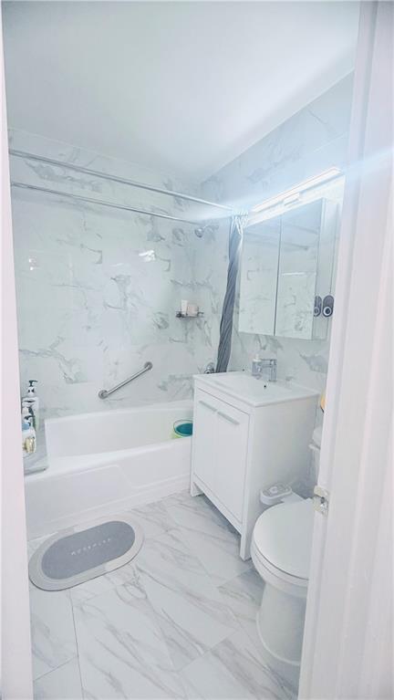 880 68th Street Dyker Heights Brooklyn NY 11220