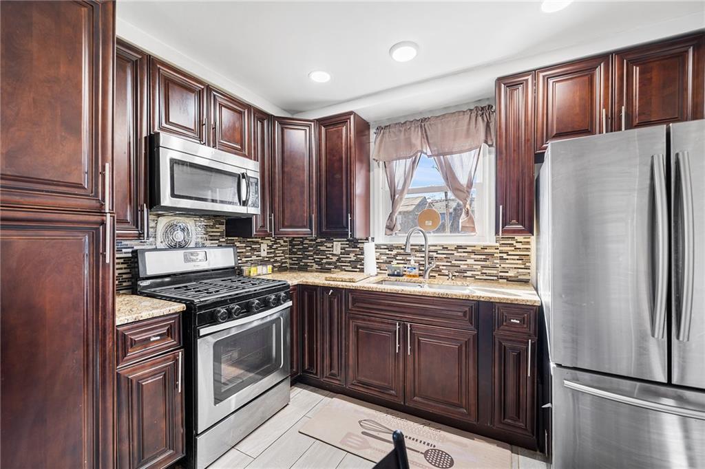 183 Arlington Place Mariner's Harbor Staten Island NY 10303