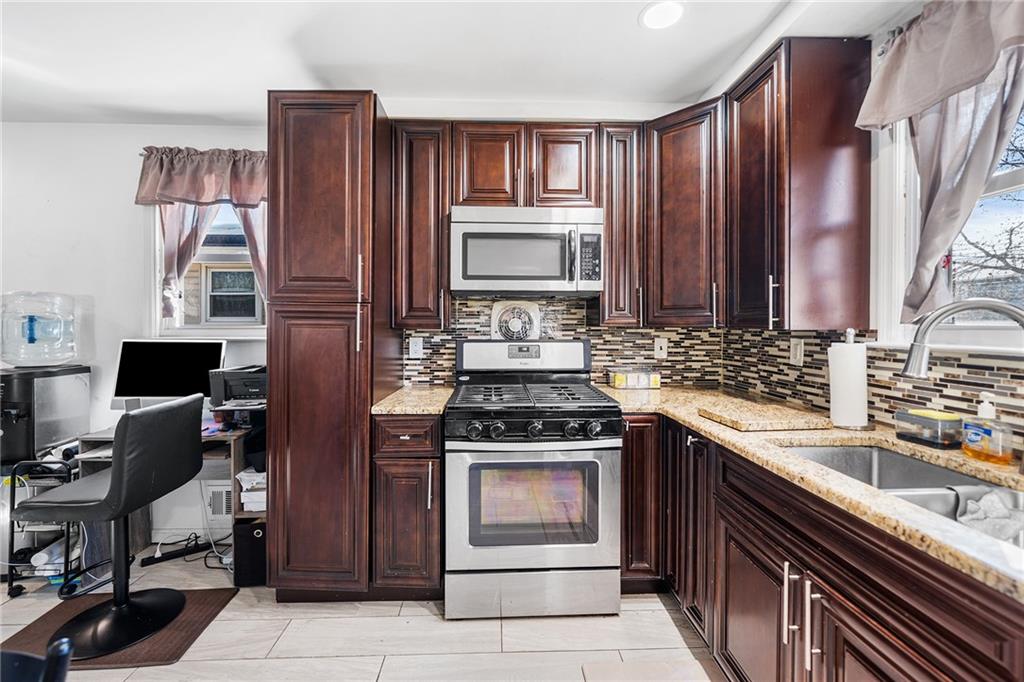 183 Arlington Place Mariner's Harbor Staten Island NY 10303