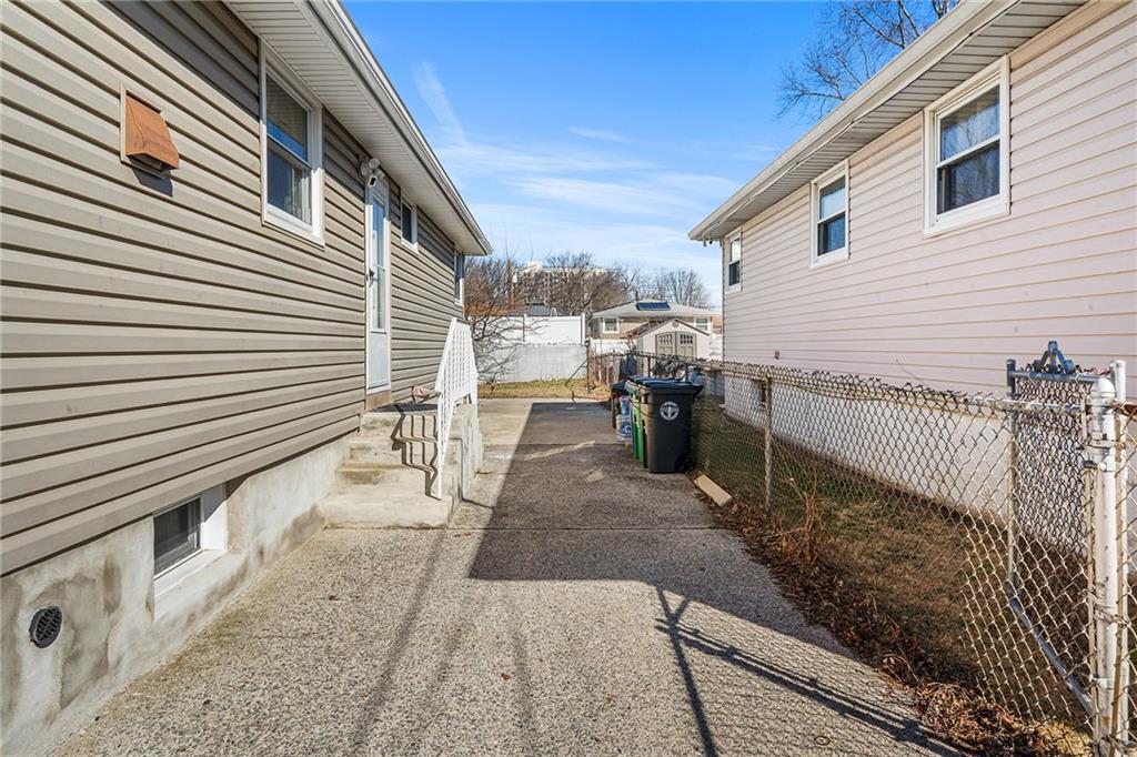 183 Arlington Place Mariner's Harbor Staten Island NY 10303