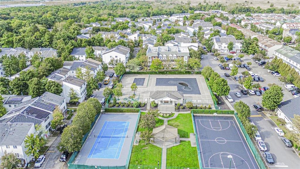 32 Aspen Knolls Way Arden Heights Staten Island NY 10312