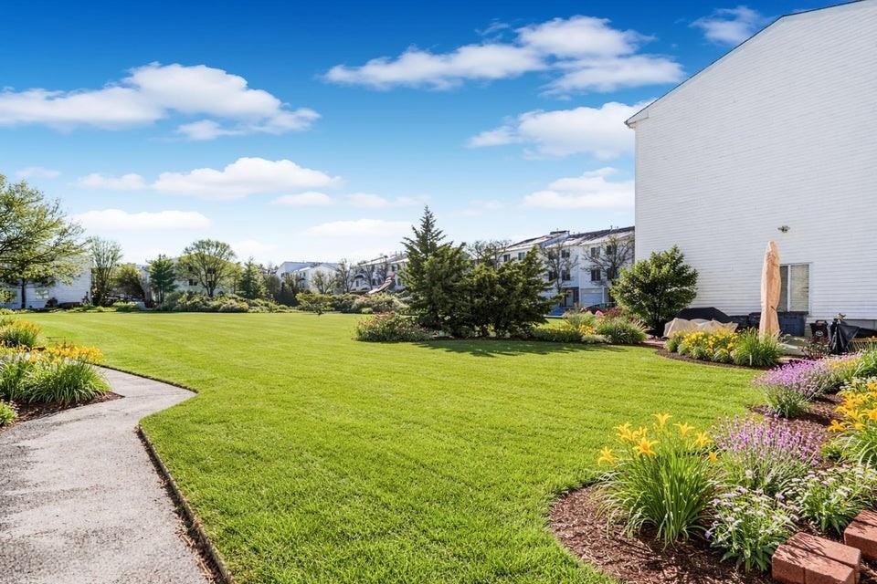 32 Aspen Knolls Way Arden Heights Staten Island NY 10312