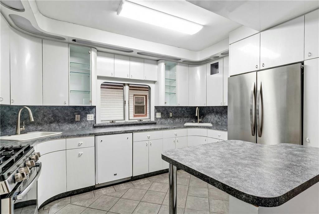 2109 New York Avenue Midwood Brooklyn NY 11210