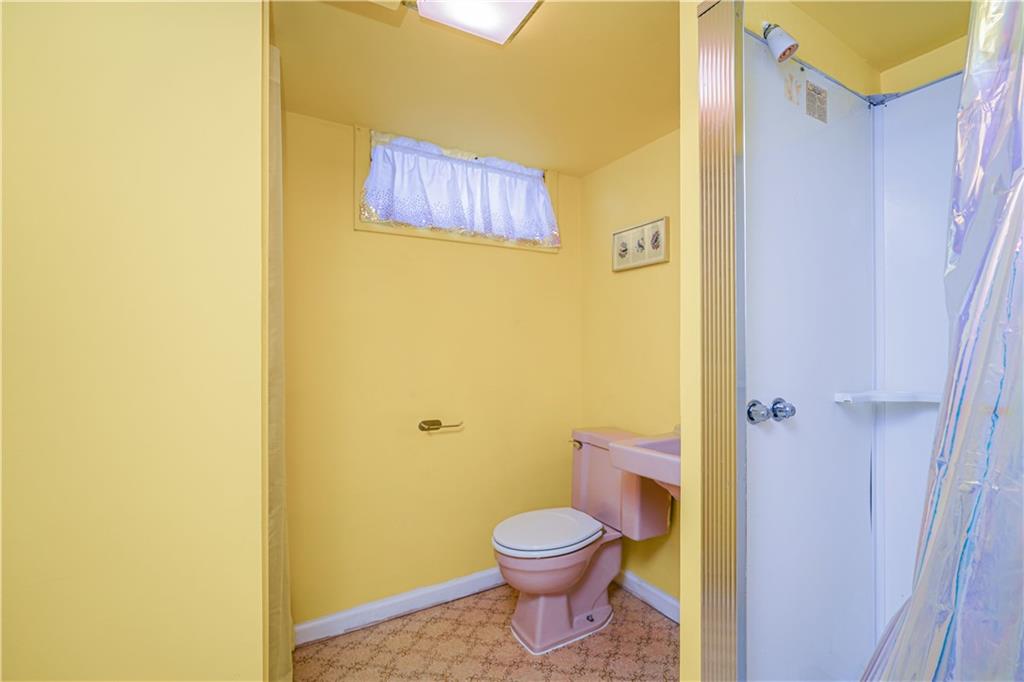 85 Malone Avenue Oakwood Staten Island NY 10306