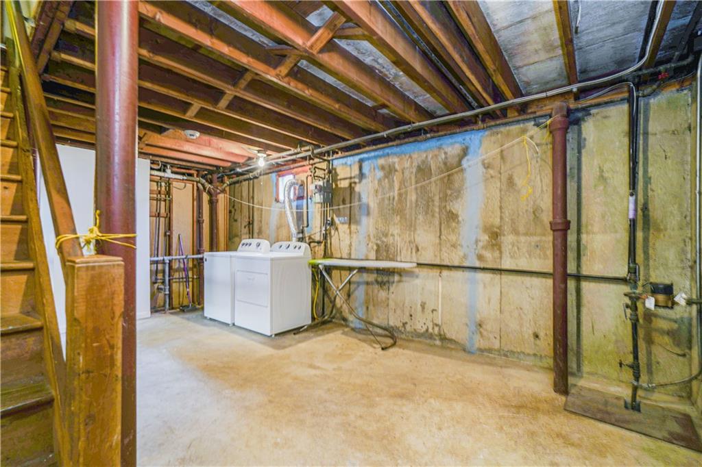 85 Malone Avenue Oakwood Staten Island NY 10306