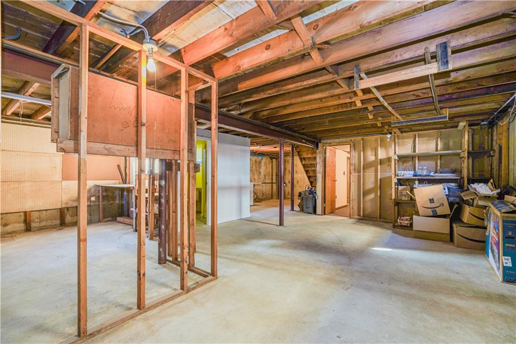 85 Malone Avenue Oakwood Staten Island NY 10306