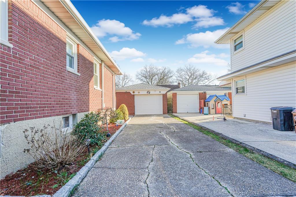 85 Malone Avenue Oakwood Staten Island NY 10306