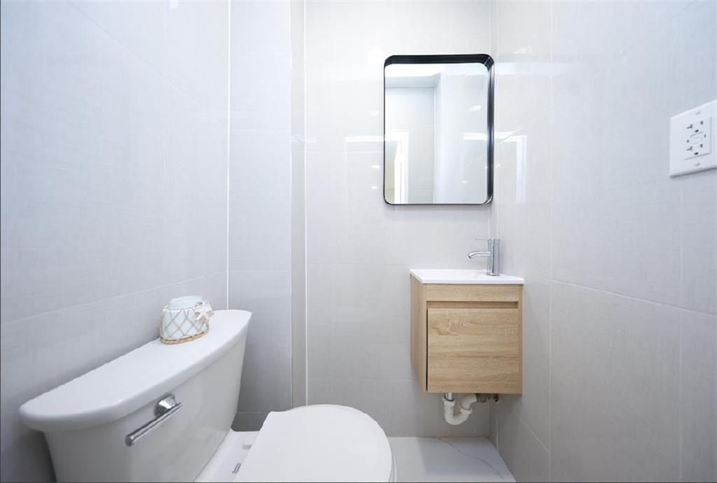 318 Bay 11th Street Bath Beach Brooklyn NY 11228