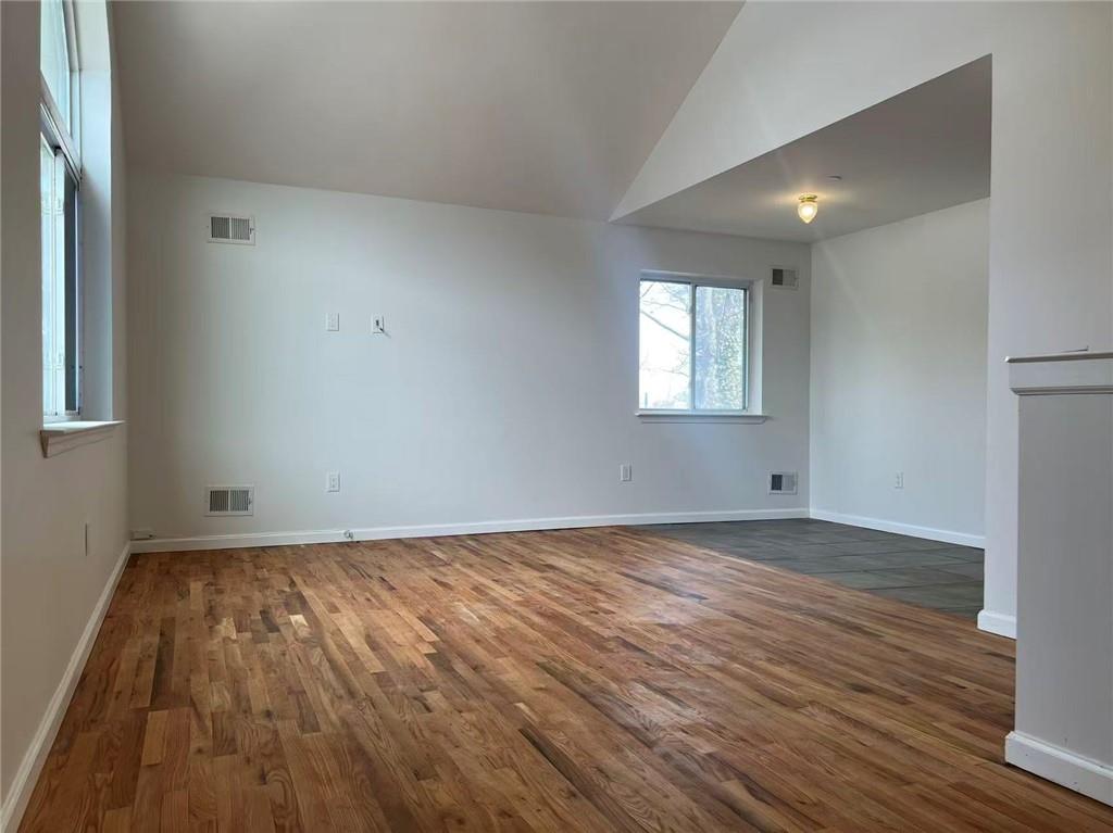 75 Brewster Street Stapleton Staten Island NY 10304