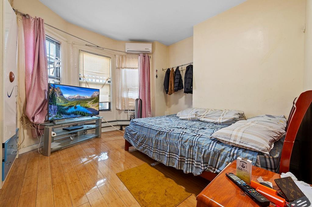 762 50th Street Sunset Park Brooklyn NY 11220