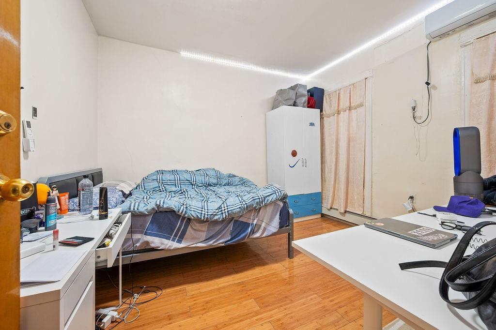 762 50th Street Sunset Park Brooklyn NY 11220