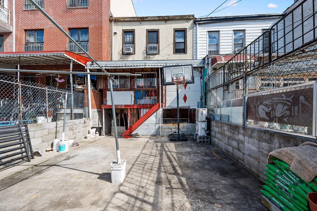 762 50th Street Sunset Park Brooklyn NY 11220