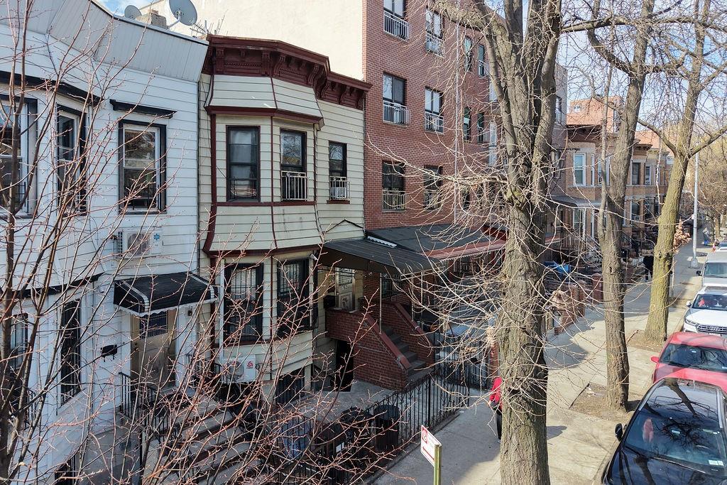 762 50th Street Sunset Park Brooklyn NY 11220