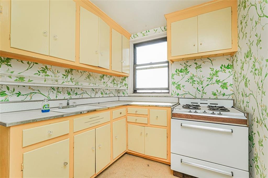 2680 East 19th Street Sheepshead Bay Brooklyn NY 11235