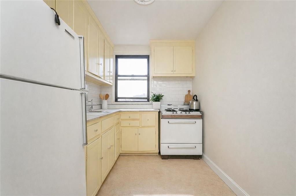 2680 East 19th Street Sheepshead Bay Brooklyn NY 11235