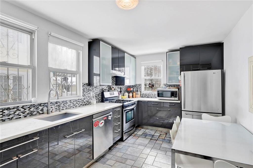 32 87th Street Bay Ridge Brooklyn NY 11209