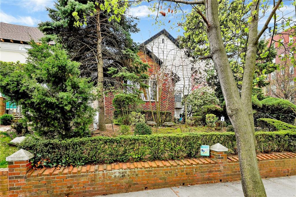 32 87th Street Bay Ridge Brooklyn NY 11209