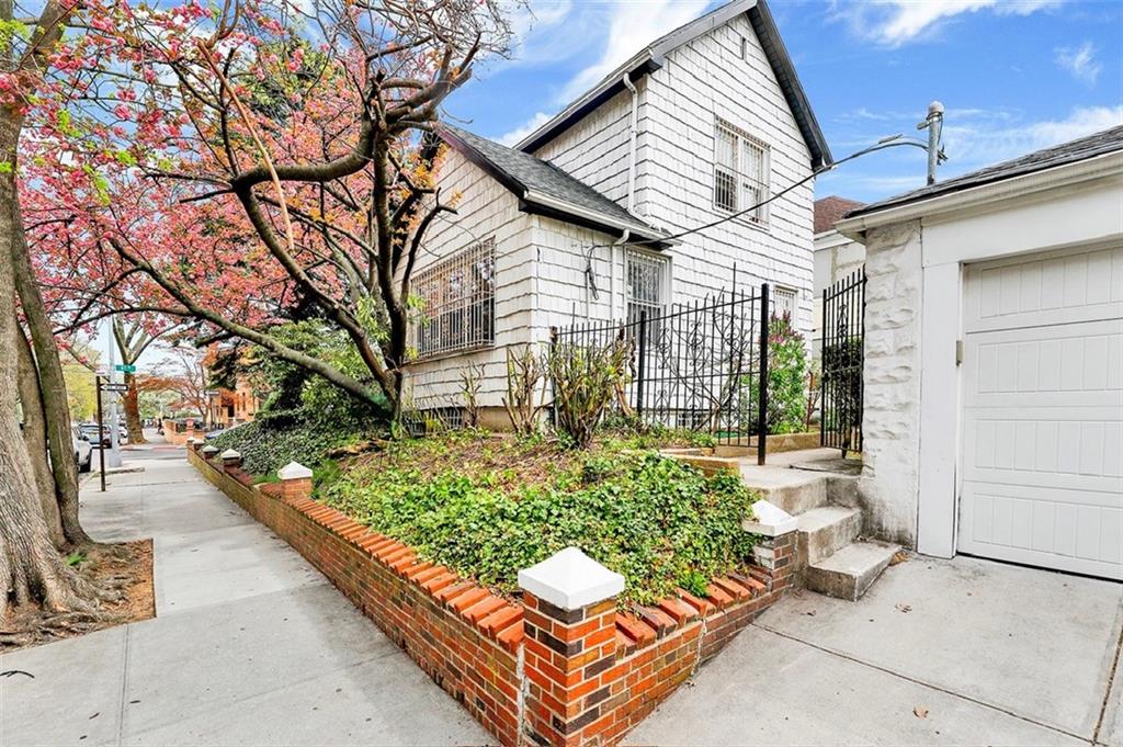32 87th Street Bay Ridge Brooklyn NY 11209