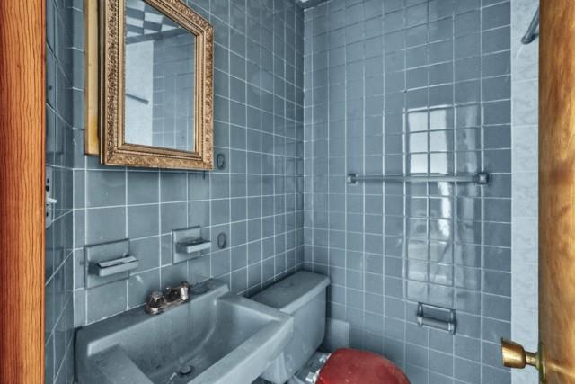 1640 Bath Avenue Bensonhurst Brooklyn NY 11214