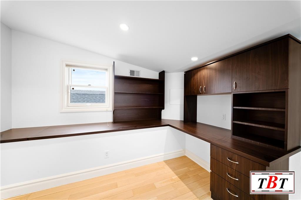 2611 Avenue S Madison Brooklyn NY 11229