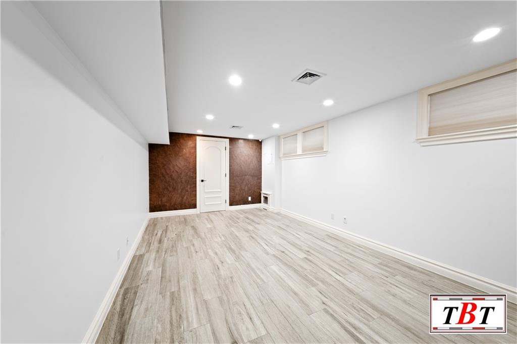 2611 Avenue S Madison Brooklyn NY 11229