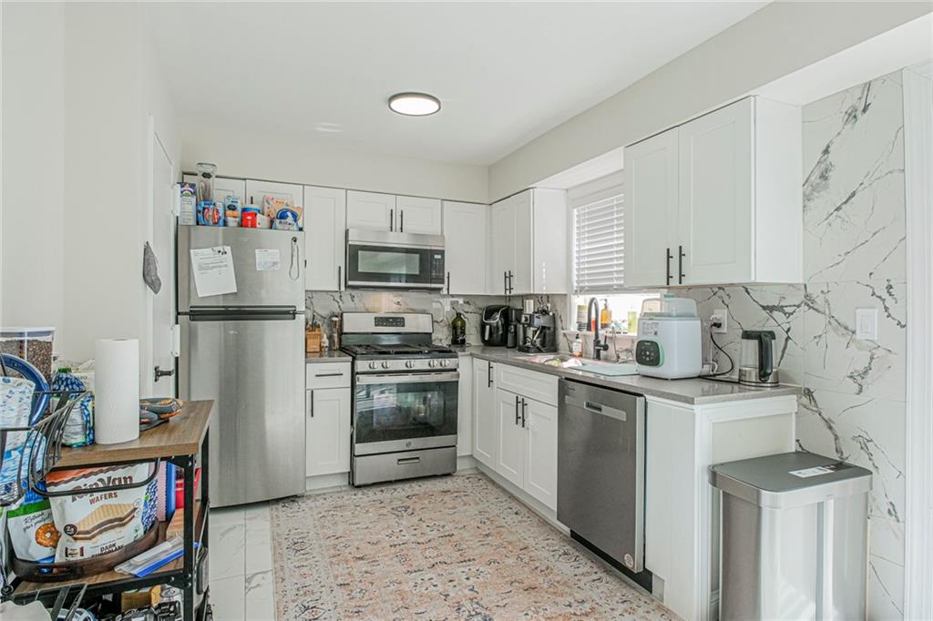 182 Arlington Place Mariner's Harbor Staten Island NY 10303