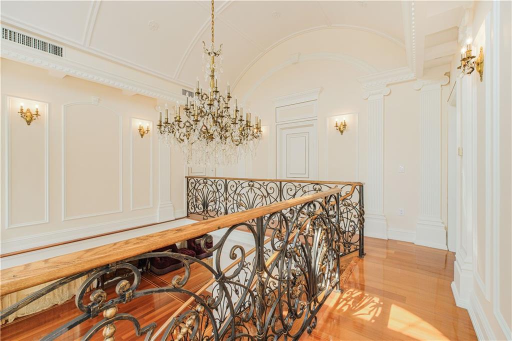 4094 Ocean Avenue Manhattan Beach Brooklyn NY 11235