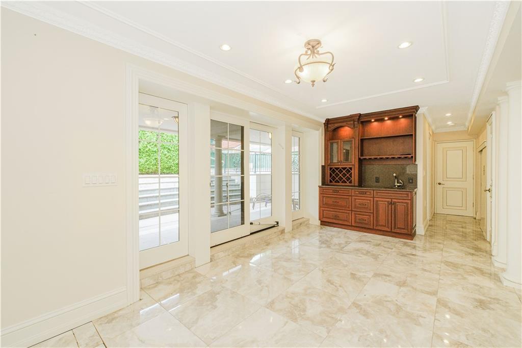 4094 Ocean Avenue Manhattan Beach Brooklyn NY 11235