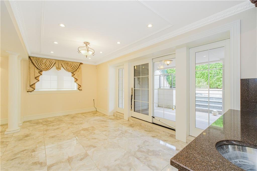 4094 Ocean Avenue Manhattan Beach Brooklyn NY 11235